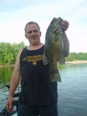 Nice smallie caught on a hand pour!