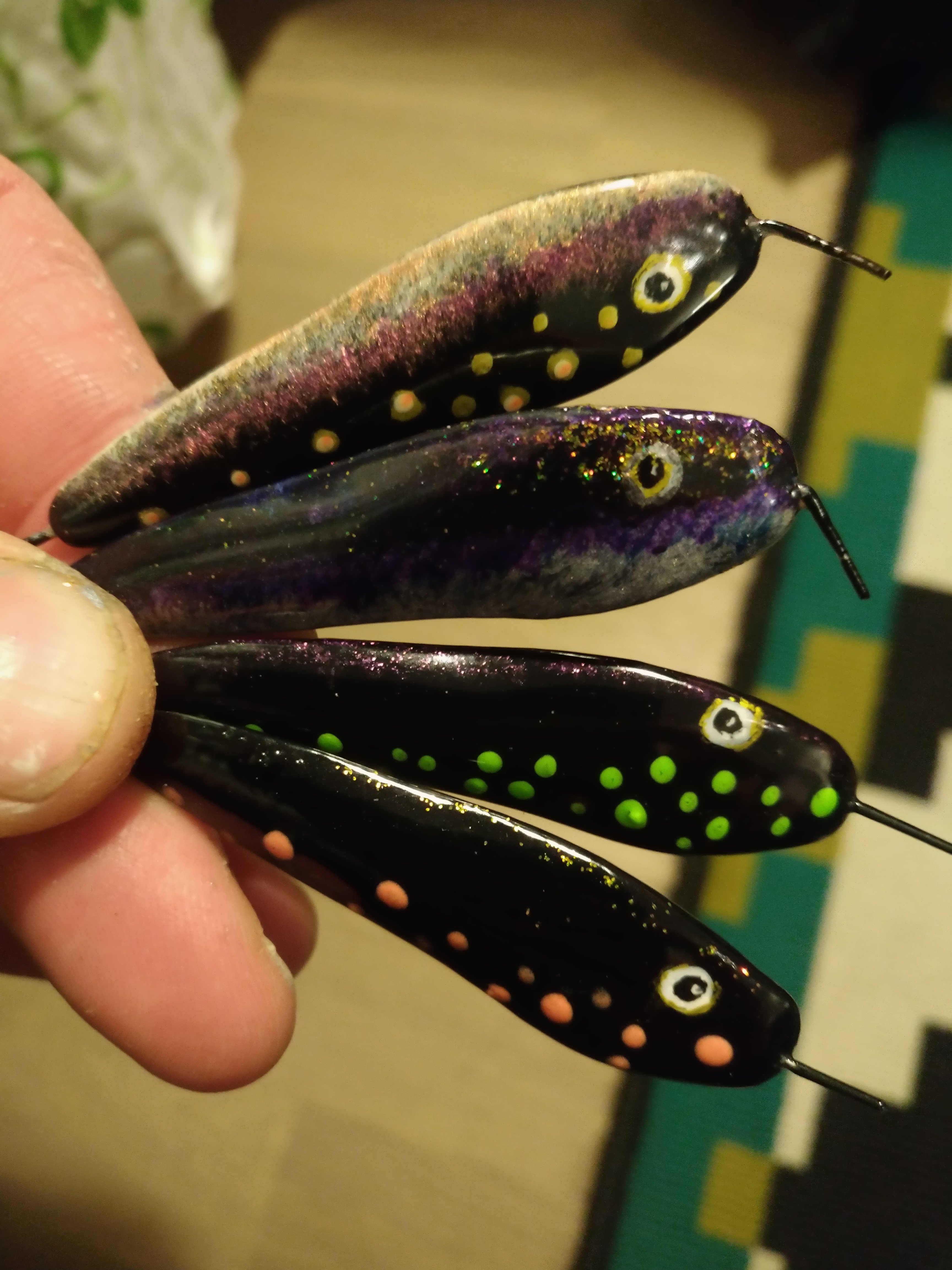 Jig Heads - Painted On Eyes - Wire Baits 