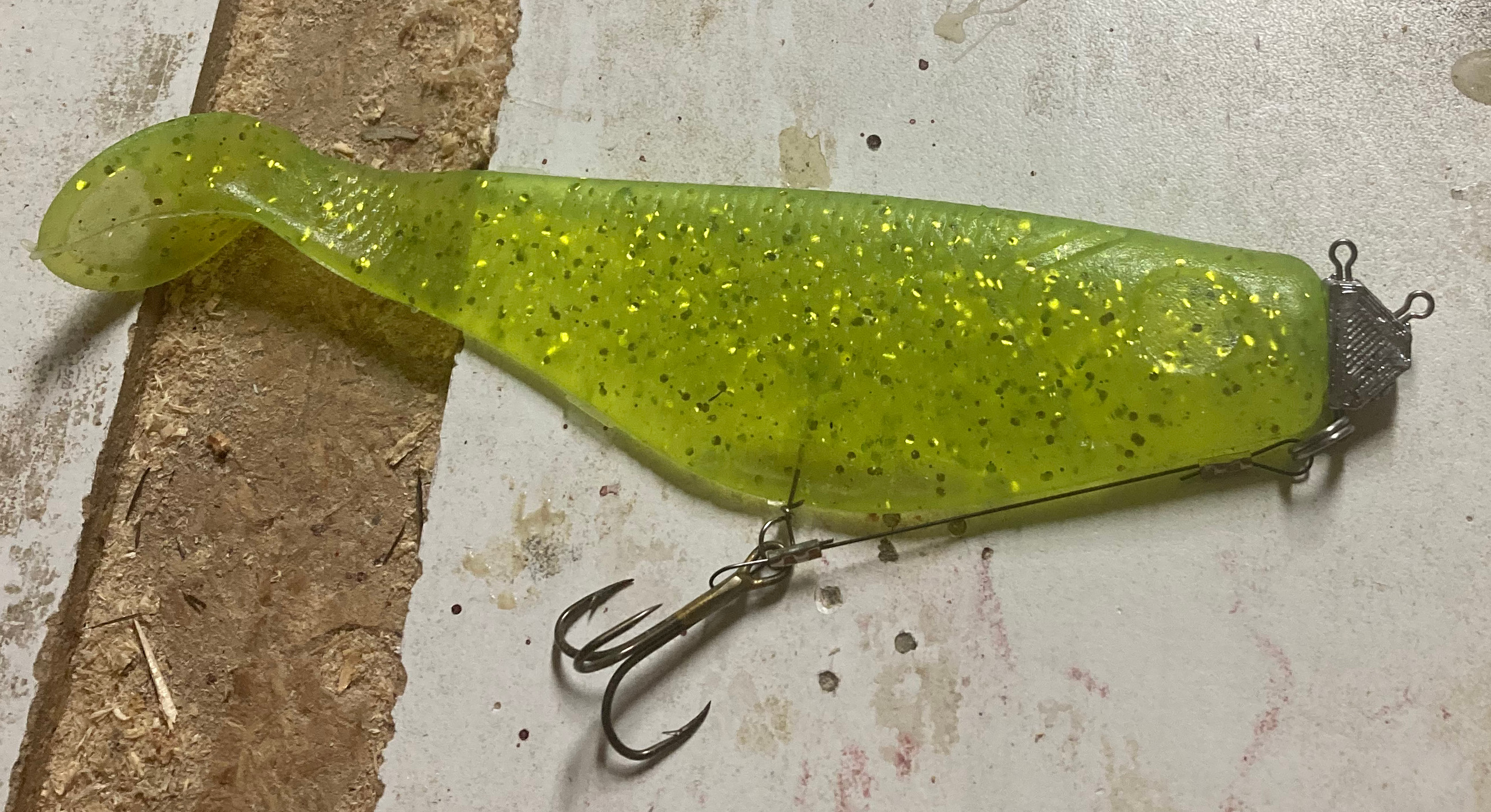 Screw in belly weight mold - Wire Baits 